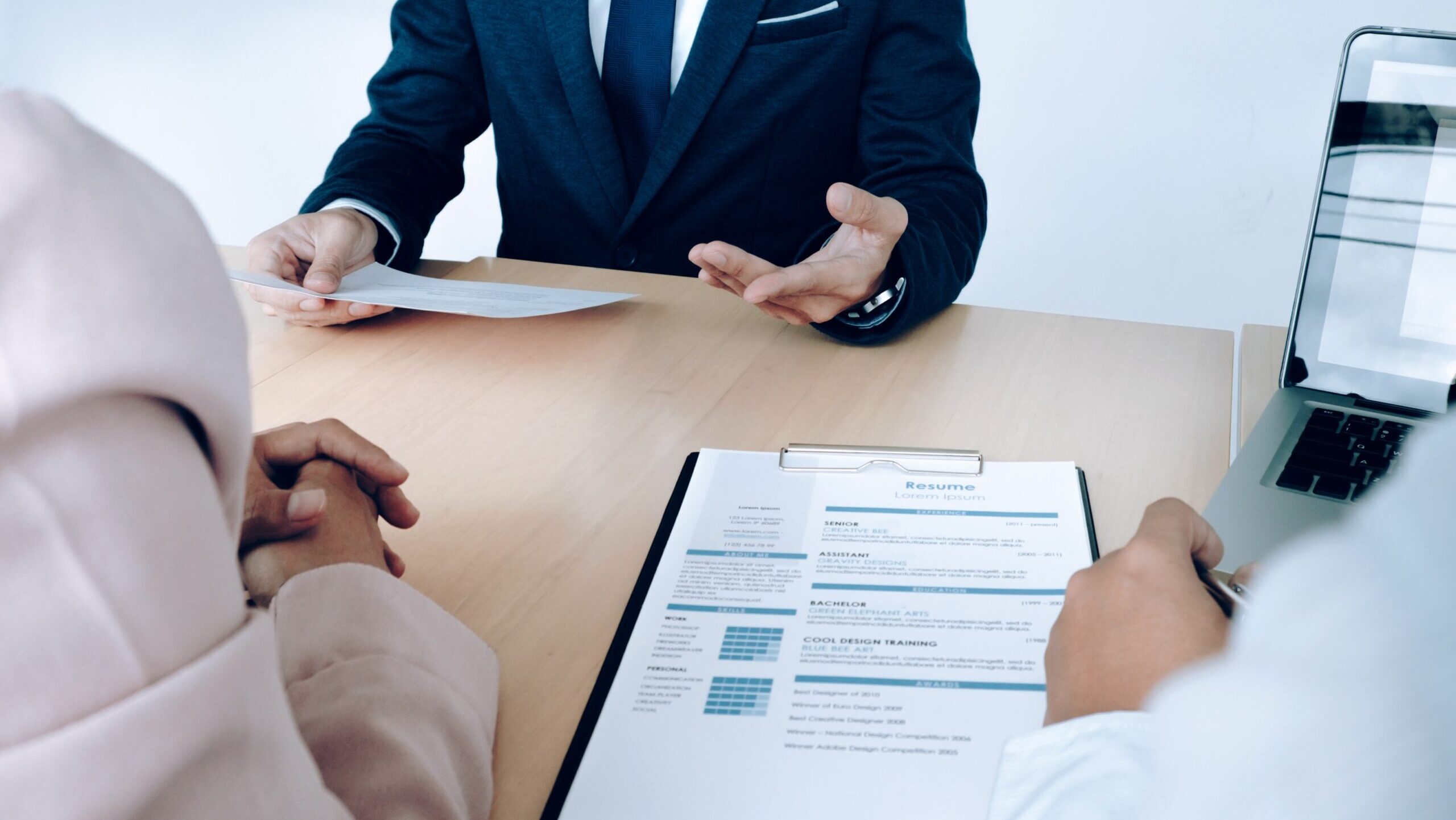 From Blank Page to Dream Job: How CVPolis is Changing the Resume Game?